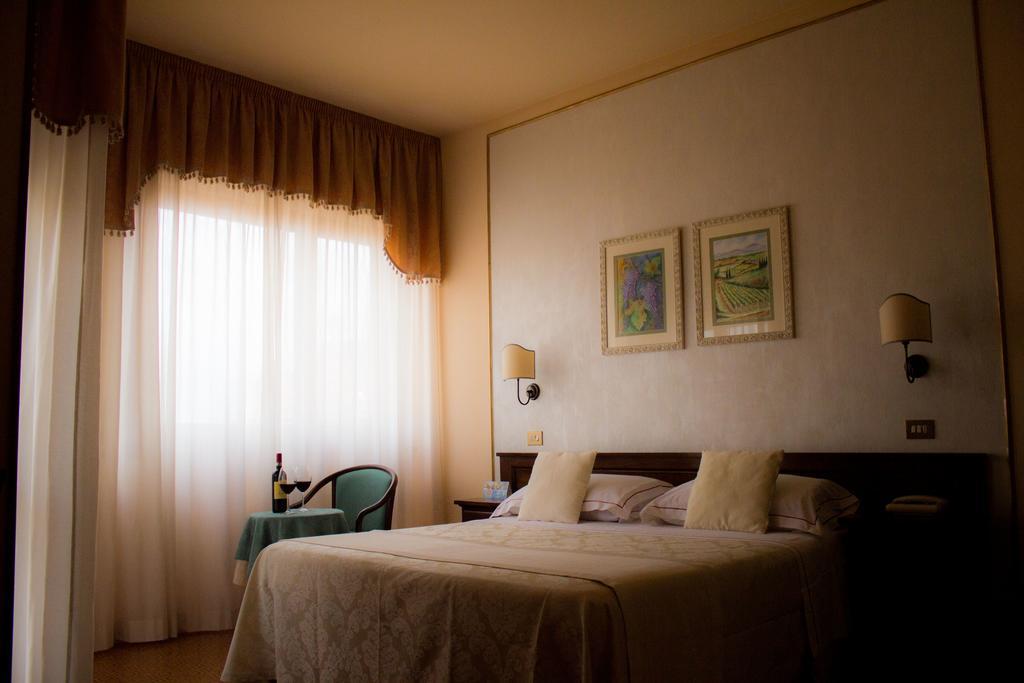 Hotel Ristorante Tre Stelle Sant'Albino Esterno foto