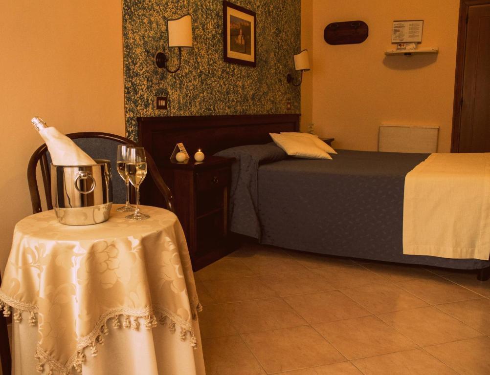 Hotel Ristorante Tre Stelle Sant'Albino Esterno foto
