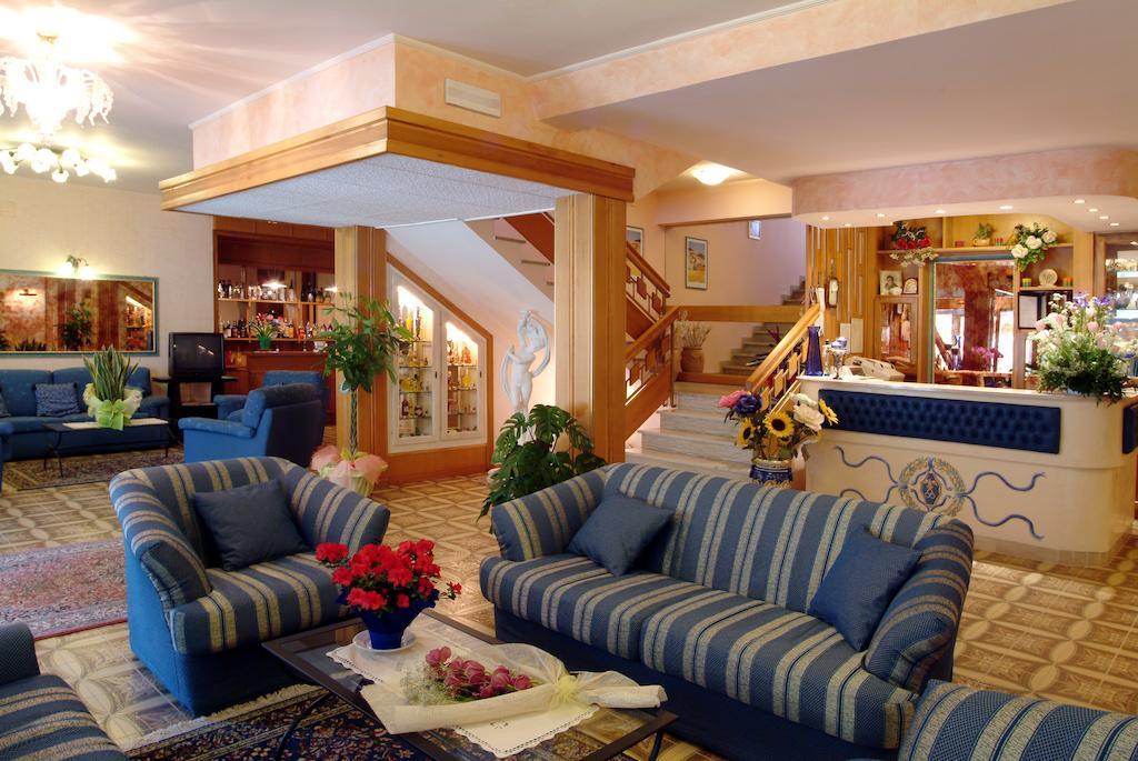 Hotel Ristorante Tre Stelle Sant'Albino Esterno foto