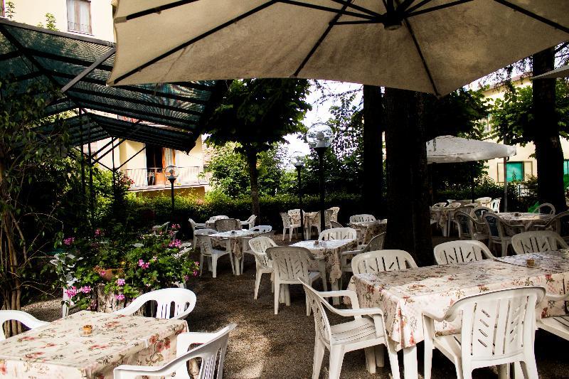 Hotel Ristorante Tre Stelle Sant'Albino Esterno foto